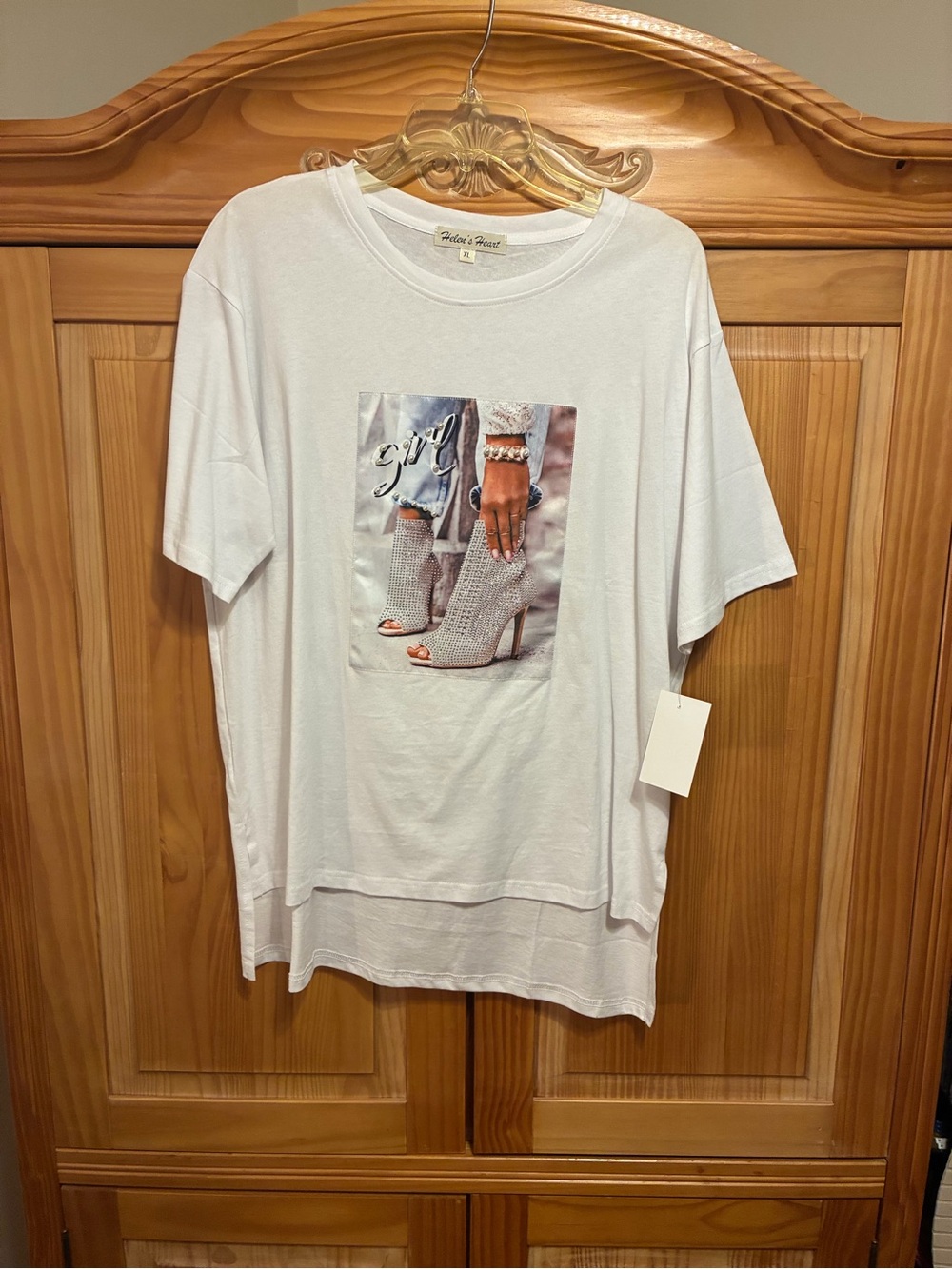 White Graphic Short-Sleeve Women’s Shirt